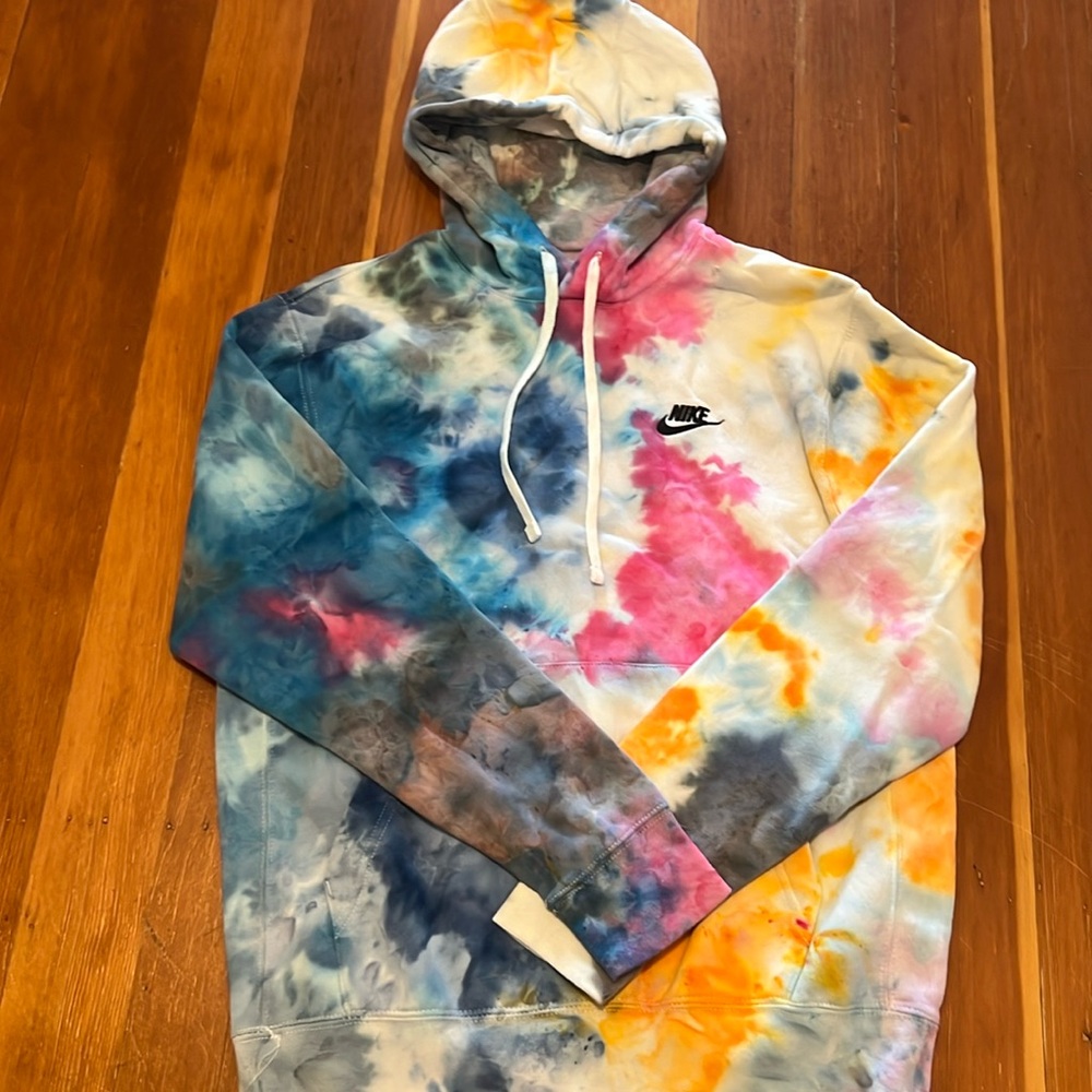 Nike Hand-Dyed Tie Dye Sweatshirt